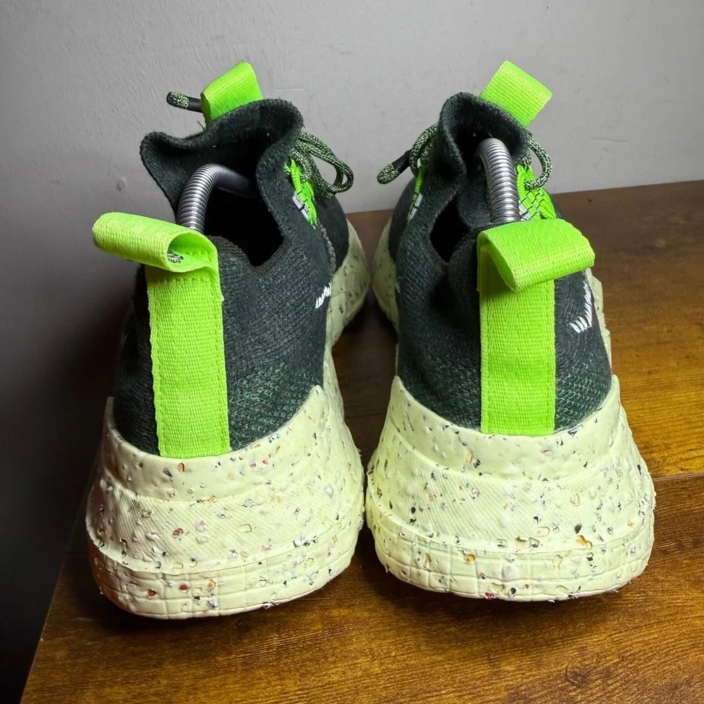 Nike toe not owned
