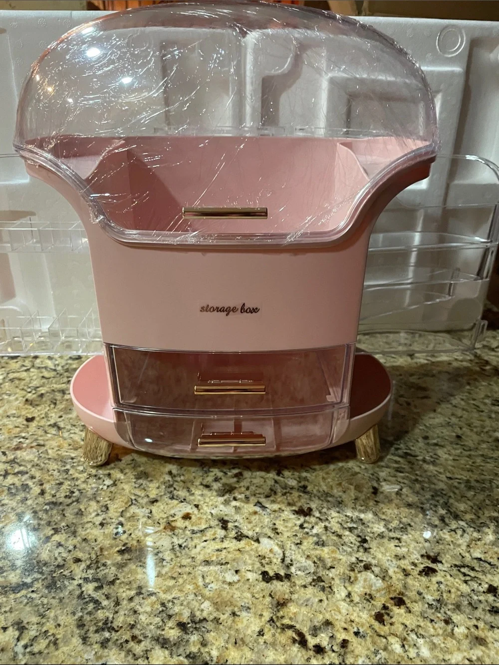N/A pink cosmetic