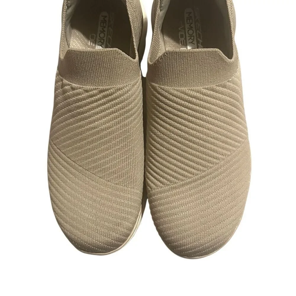 Skechers tan knit slip ons memory foam wide fit sz 8.5