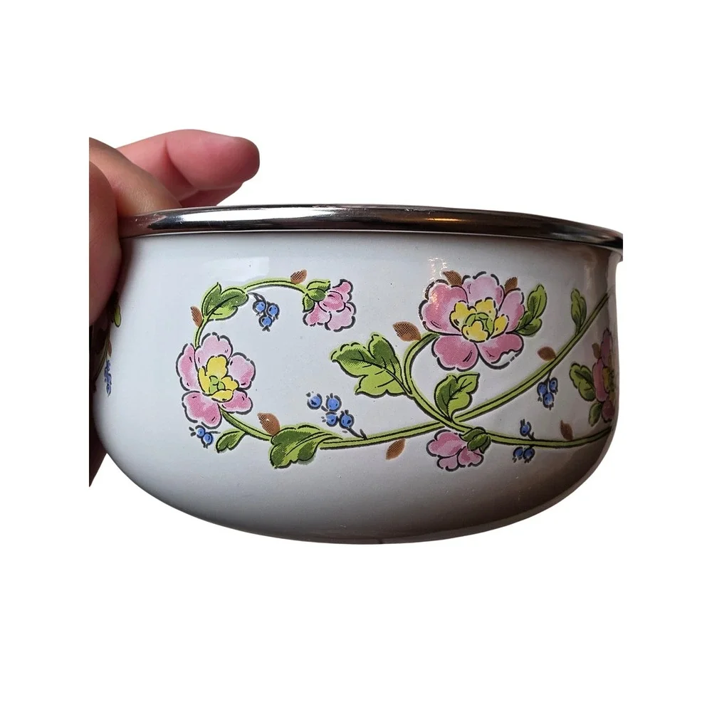 Kobe Kitchen Enamelware Floral Mixing Bowls Set of‎ 2 White Made in Japan 6 G1