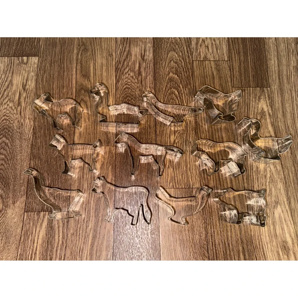 Vintage Barnyard Cooky Cutters 12 Piece Metal Farm Animal Set with Original Box
