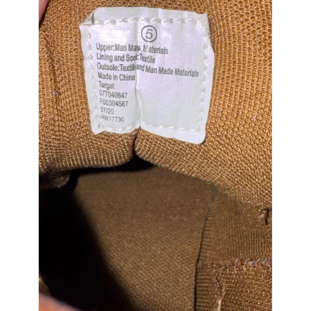 Cat & Jack size 5 Brown High-Top Sneakers