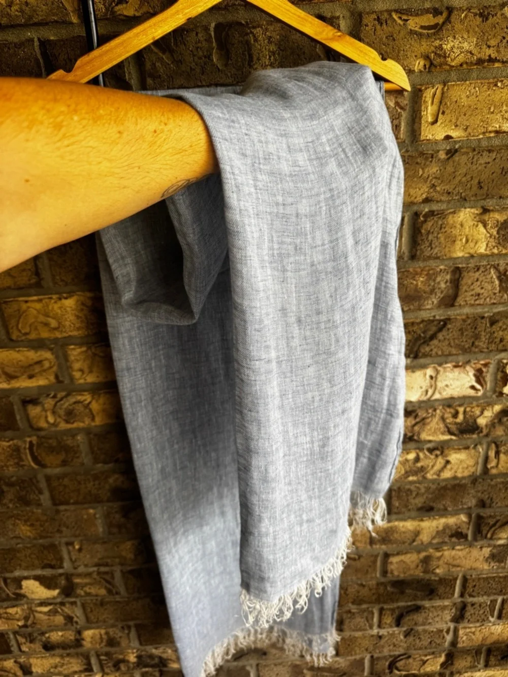 PURO LINO 100% Linen Scarf Italy Pale Blue Wrap Table Runner Fringed 80” x 28“