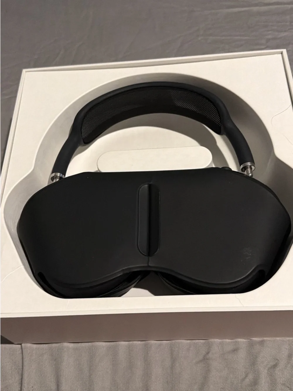 Airpod pro maxes Gen 1