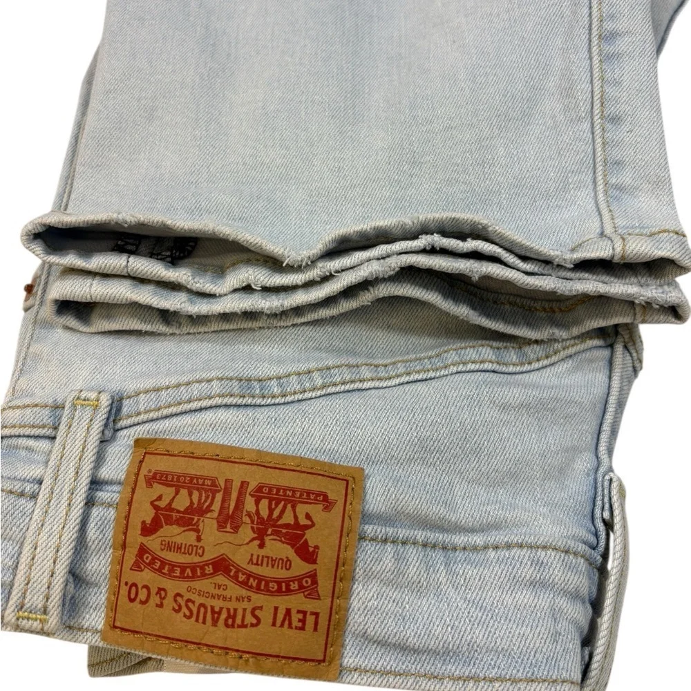Levis levi’s took