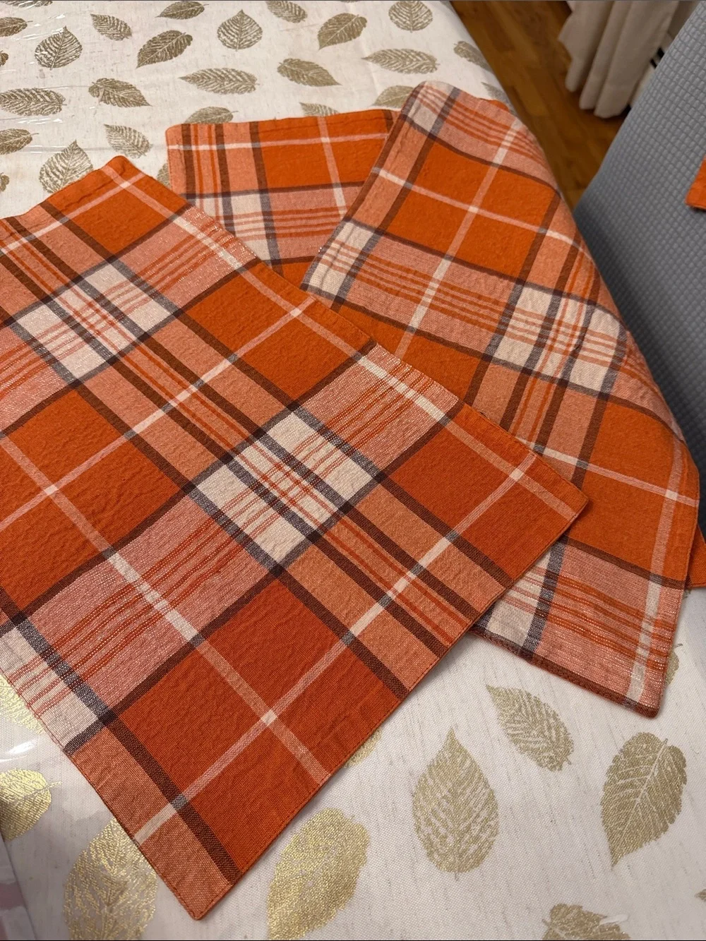 Home Trends bright orange