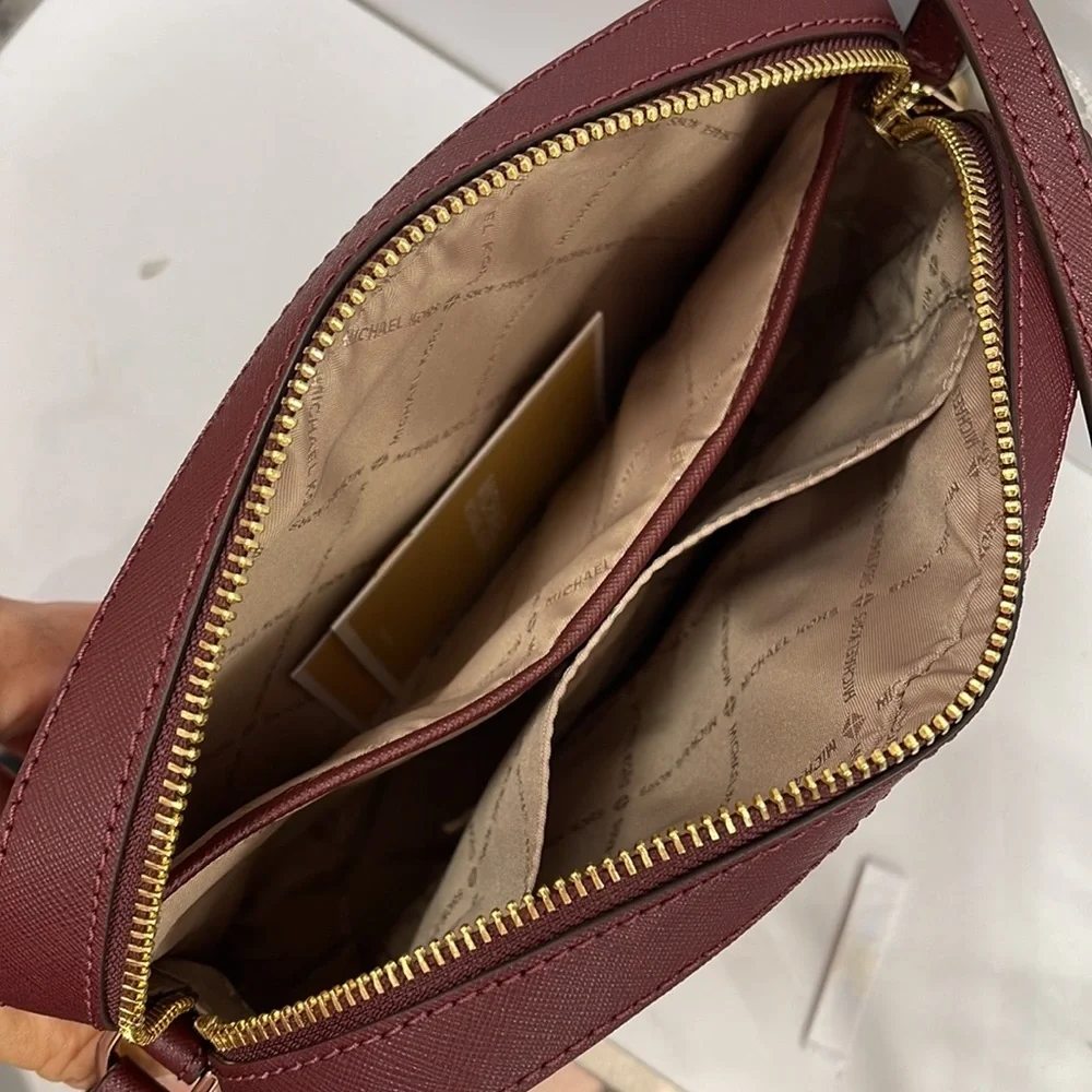 Michael Kors Jet Set Item Large East West Zip Chain Crossbody Merlot