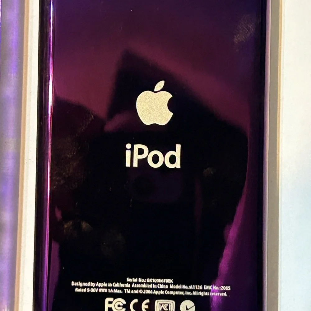Apple sleek ipod