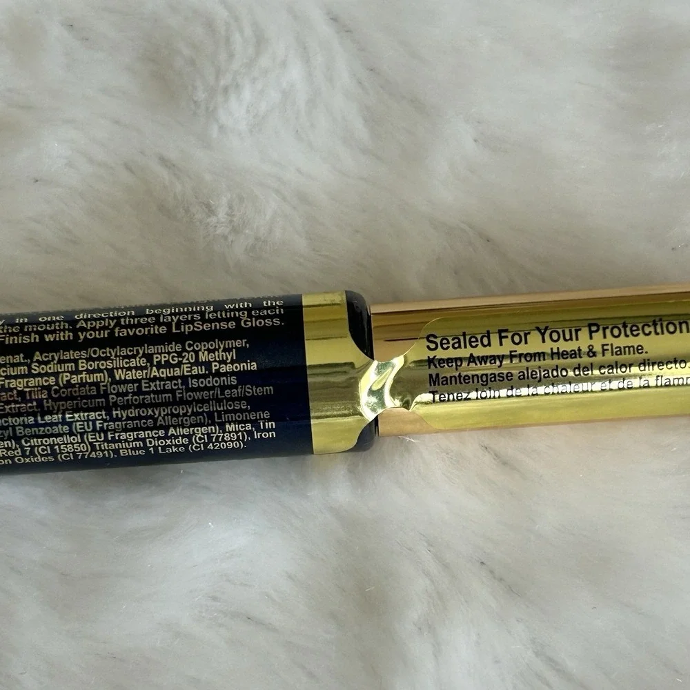 LipSense liquid lip