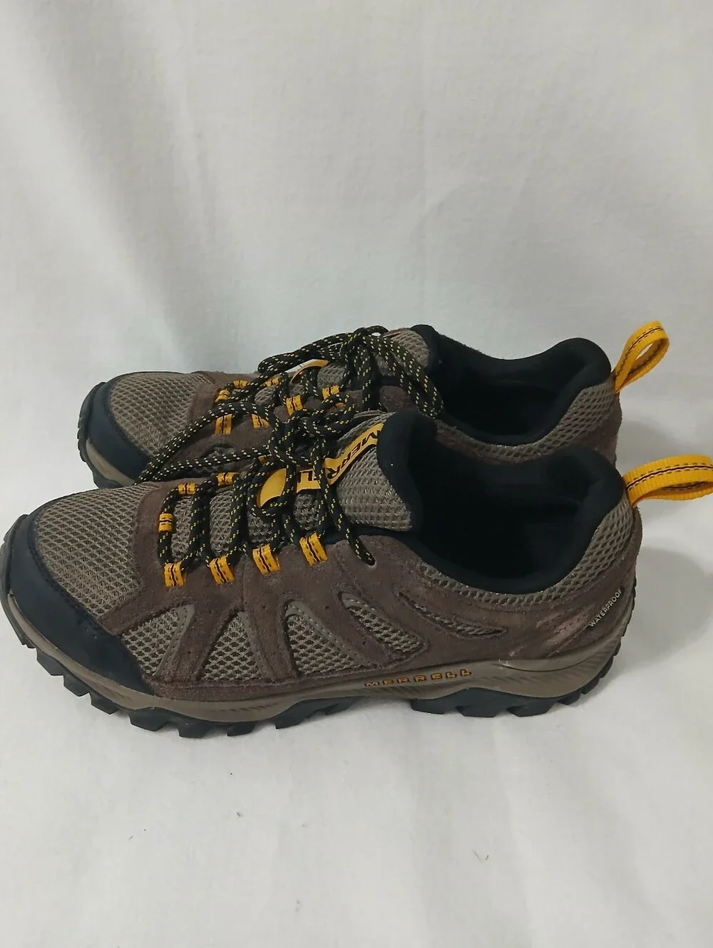 Merrell low cut