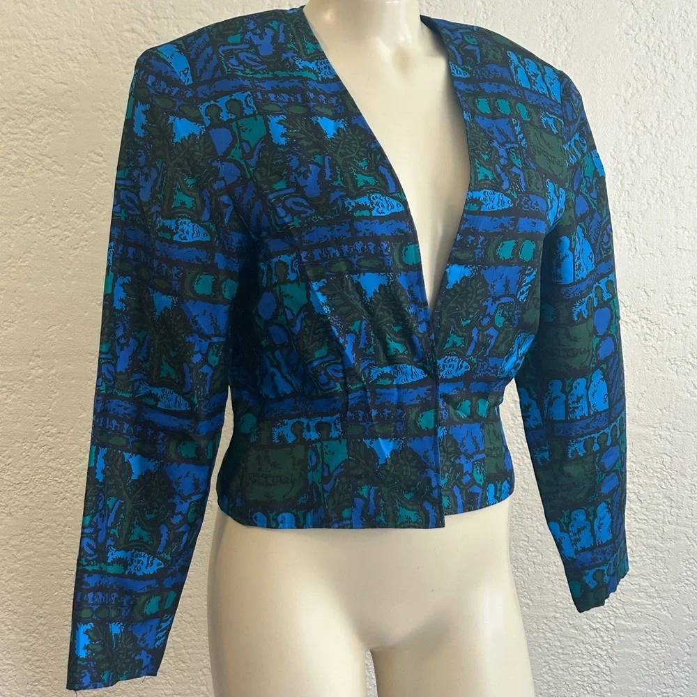 Thai silk by SIAM MALEE  blue / Green Patterned Women's light top sz 2