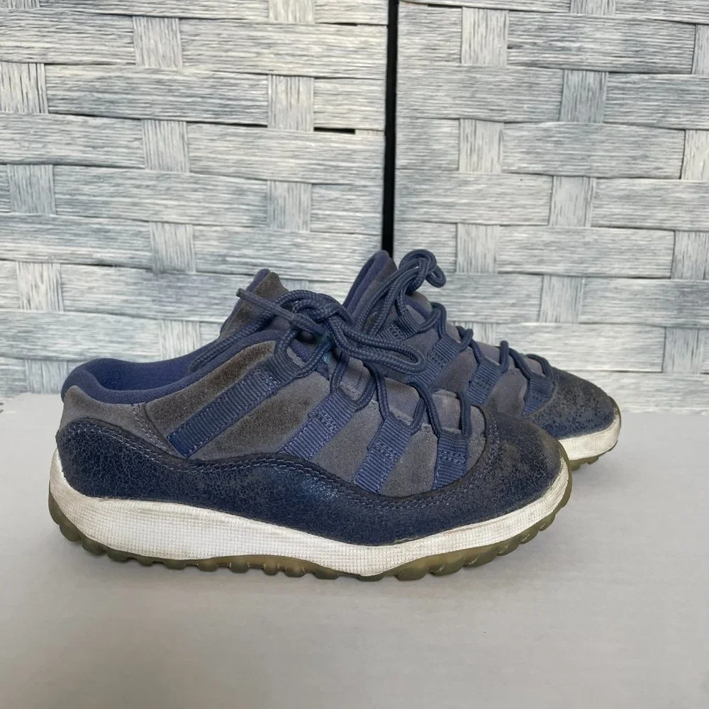 Nike toddler sized