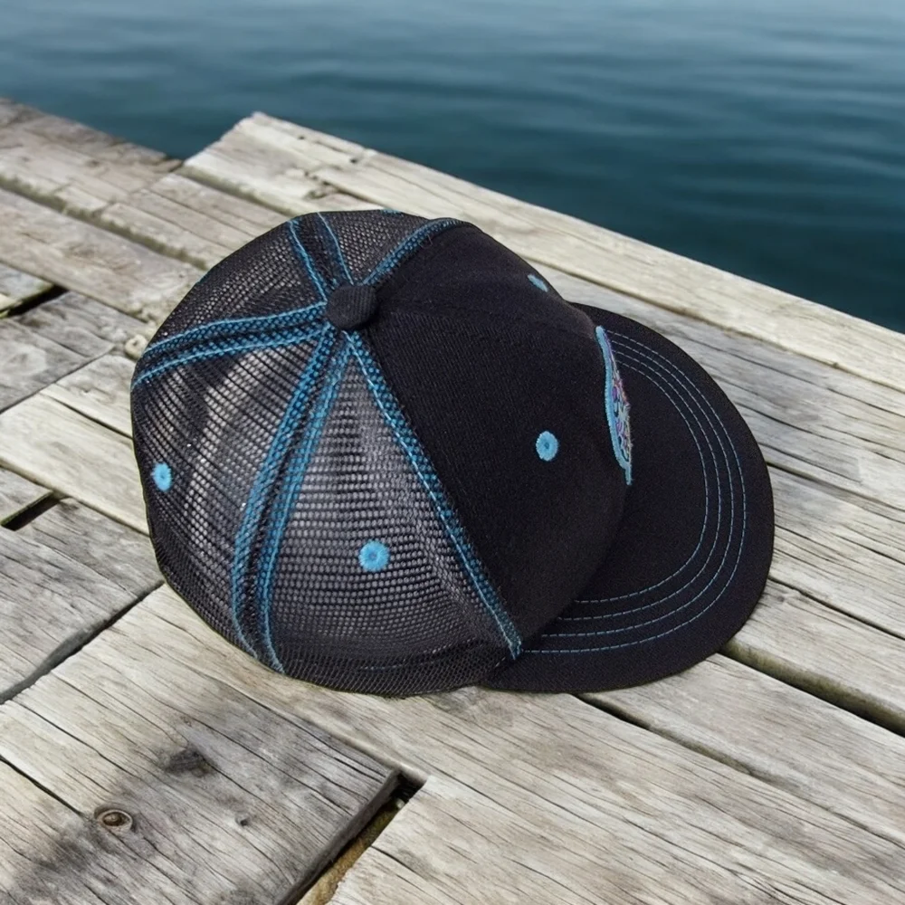 Askels Baseball cap with skull on front in excellent condition. SEE more…