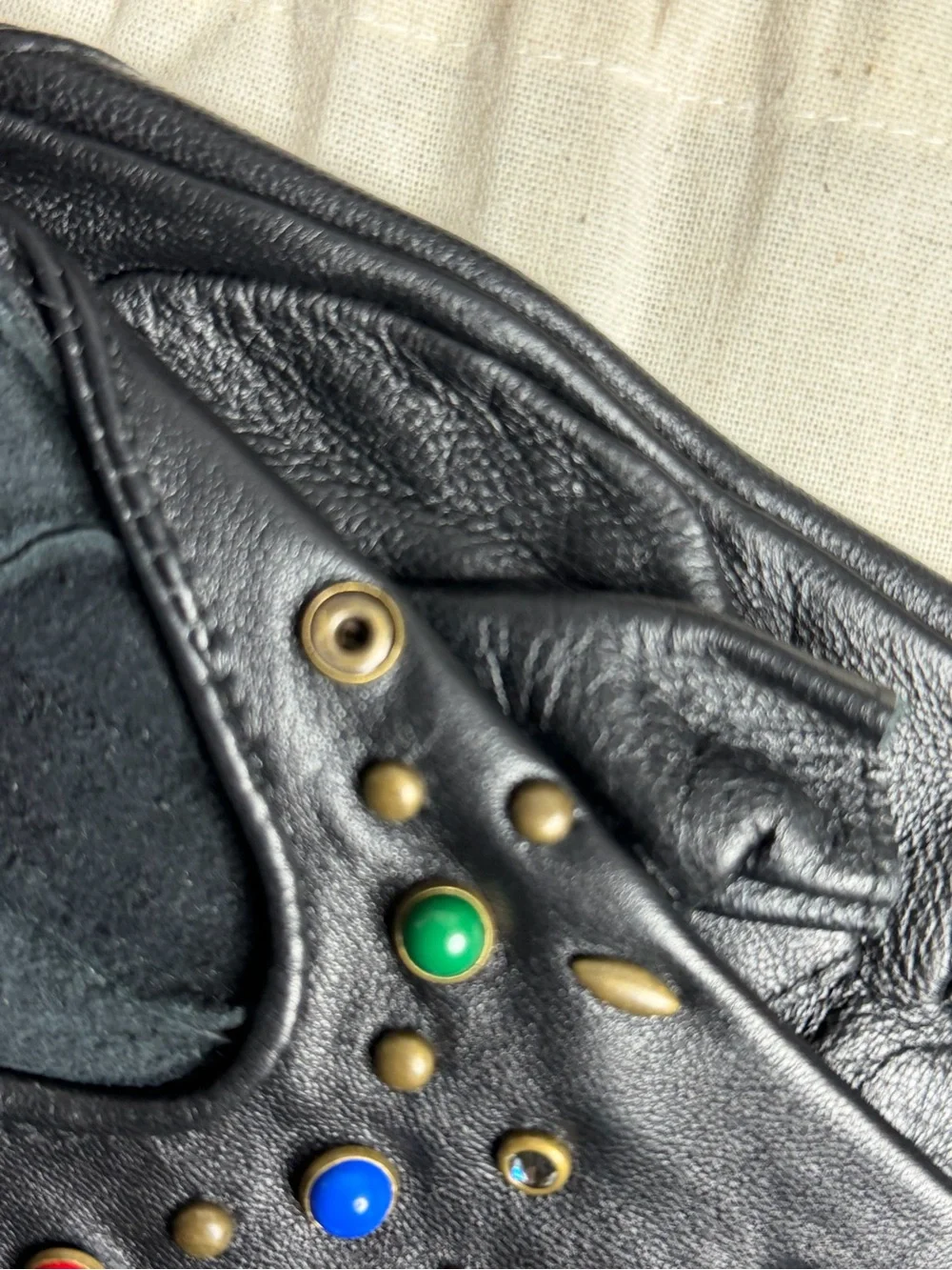 Zara some stones