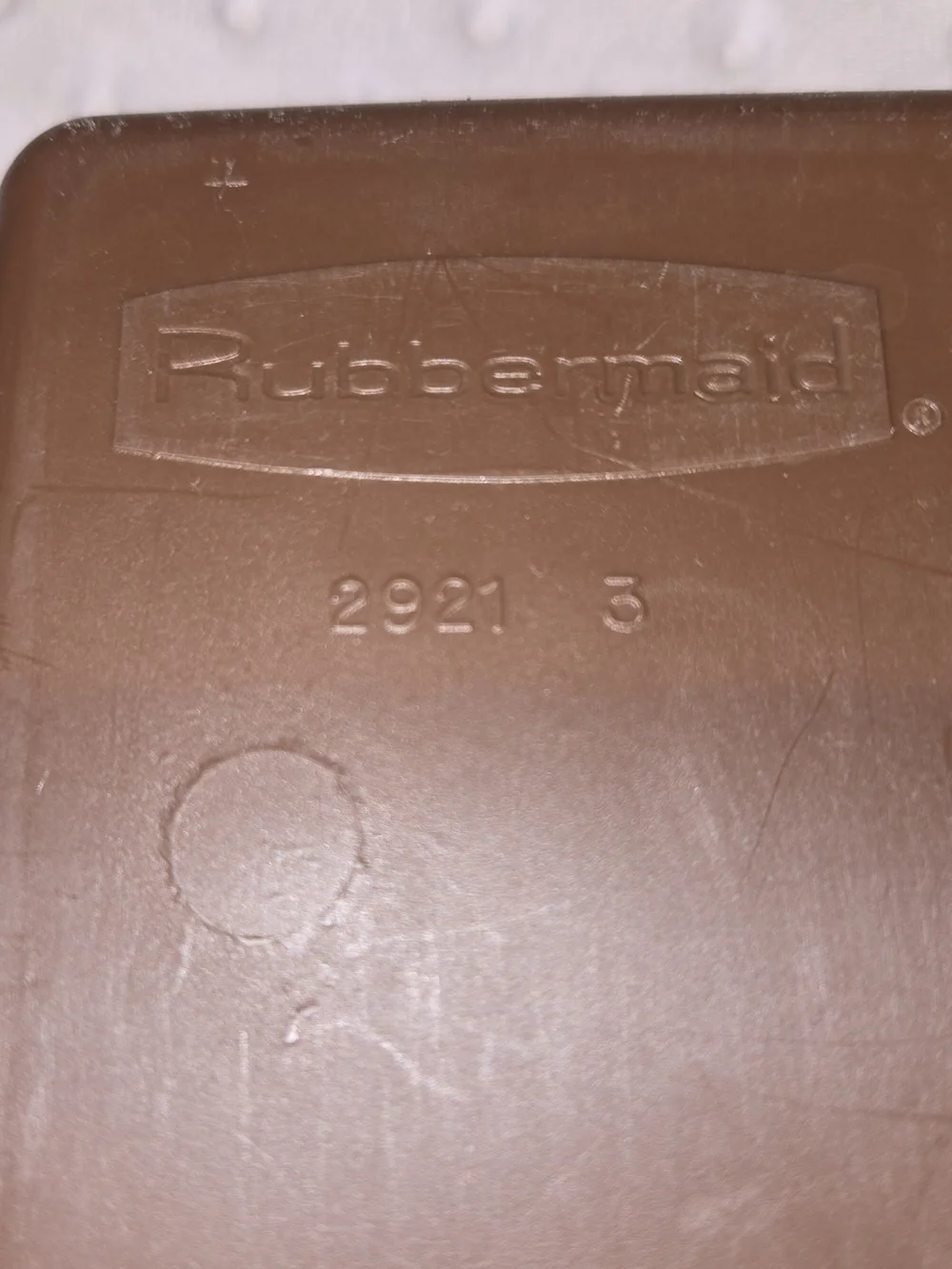 Rubbermaid multiple molded insert