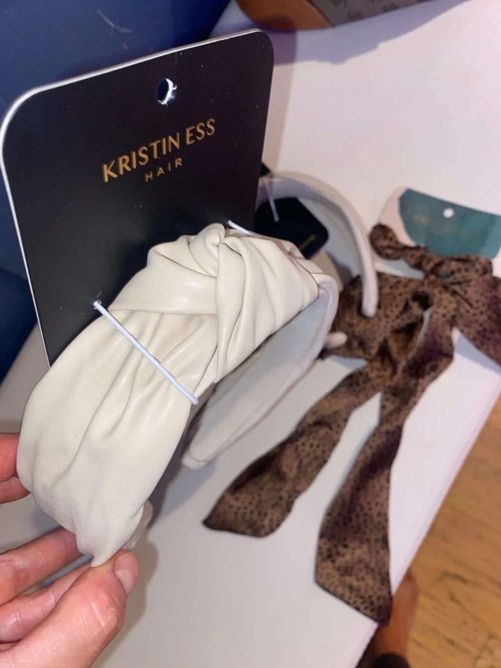 Kristin Ess women’s cream