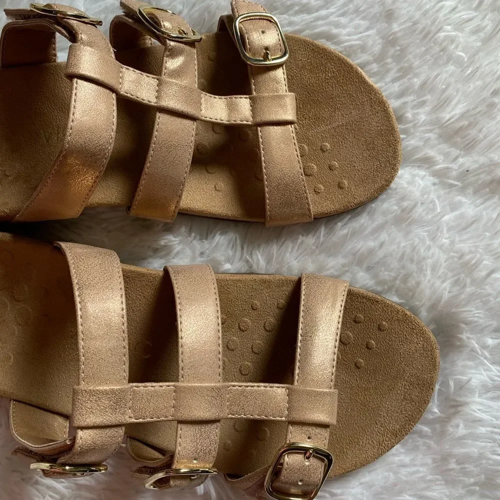 Vionic misa sandals