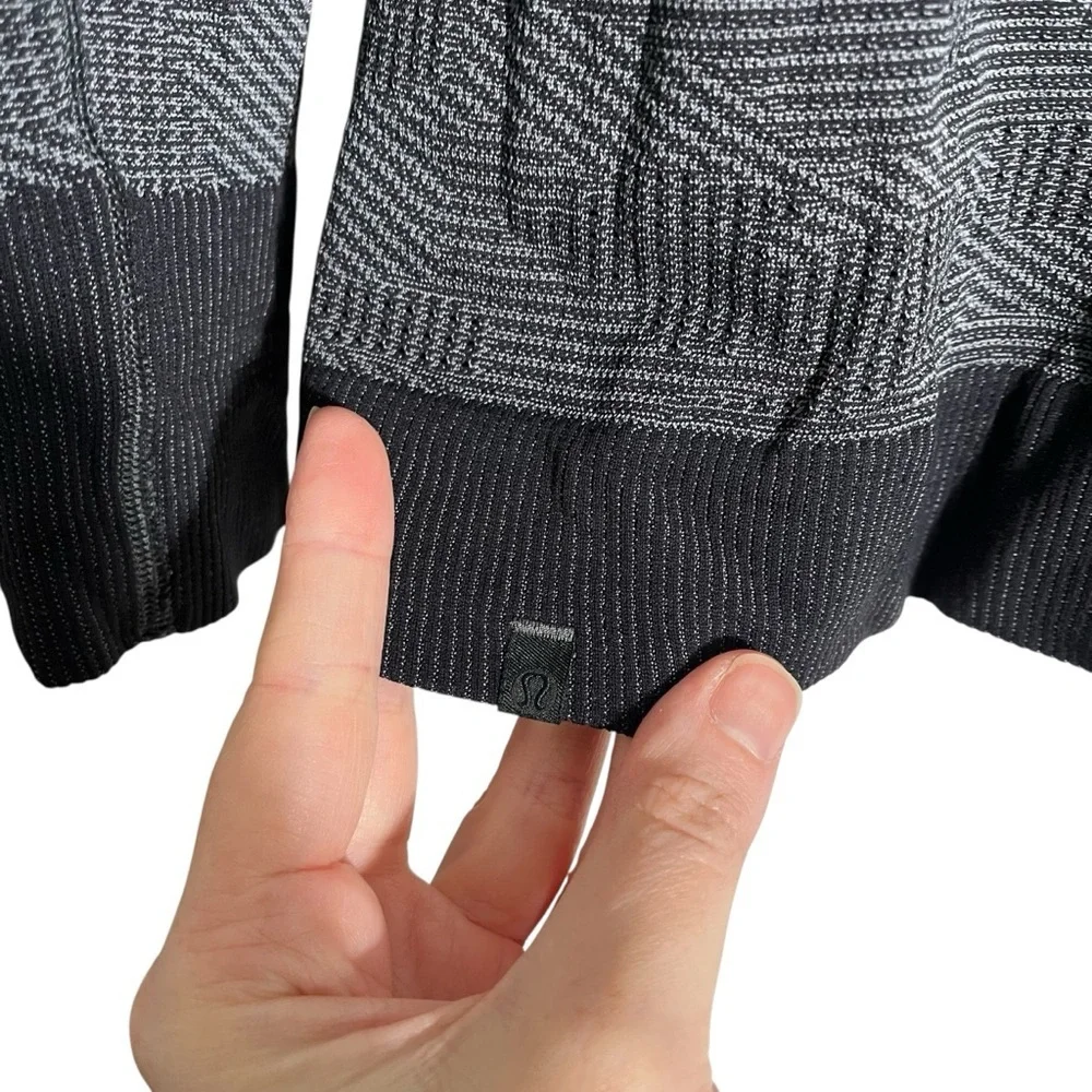 LULULEMON Swiftly Breathe Long Sleeve‎ Athletic Workout Running Top
