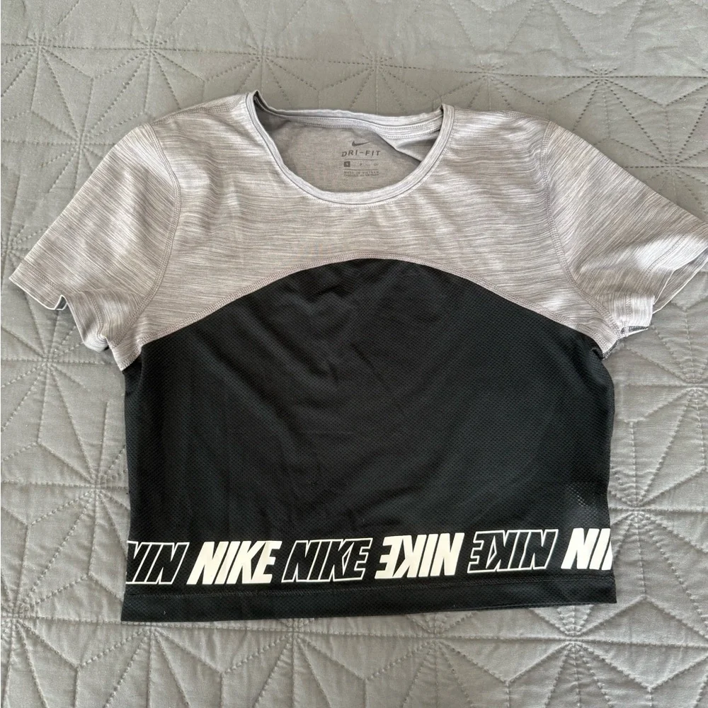 Nike Women's Gray and Black Top