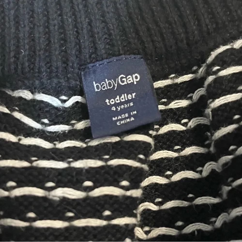 Gap Black & White Heart Print Knit Skirt