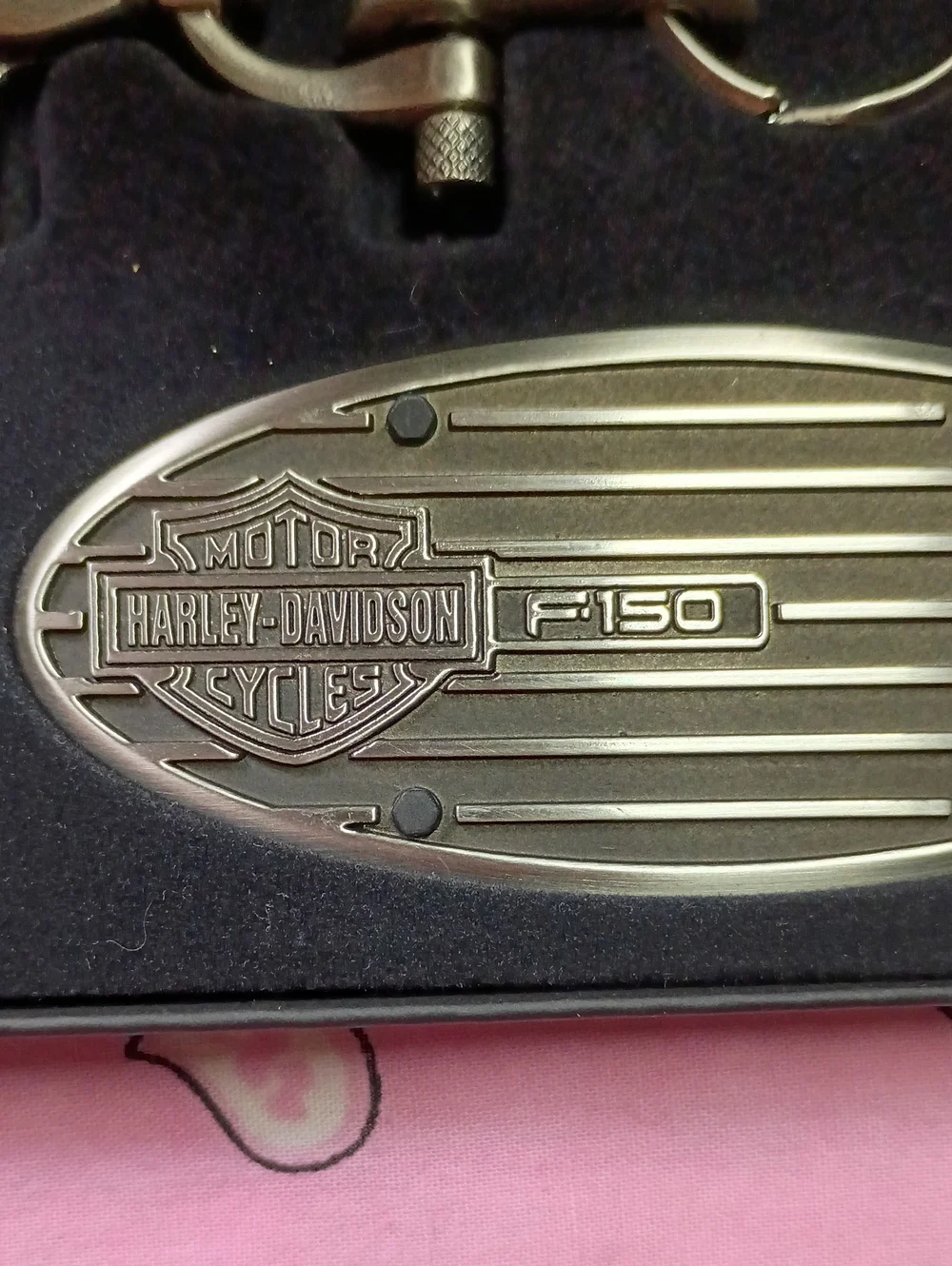 Harley-Davidson Motorcycles/Ford F-150 Dash Emblem and Keychain Set