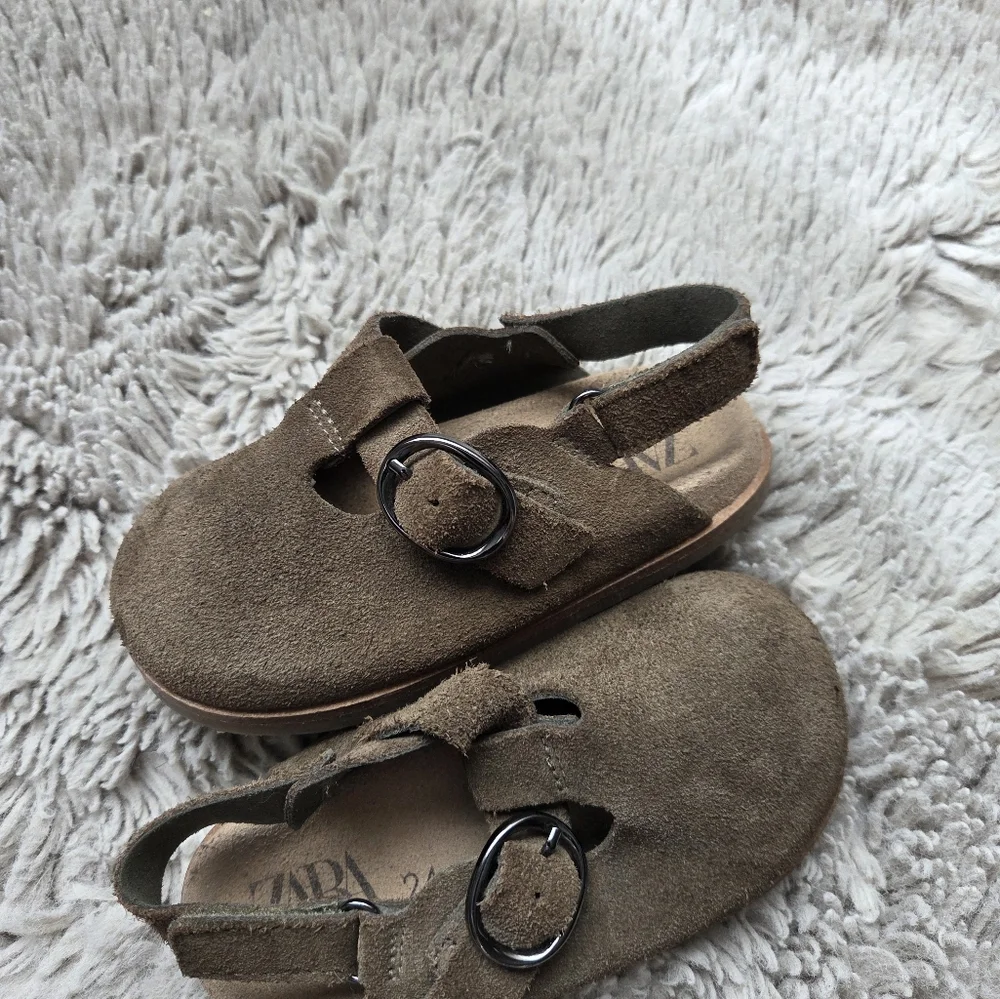 Zara kid split