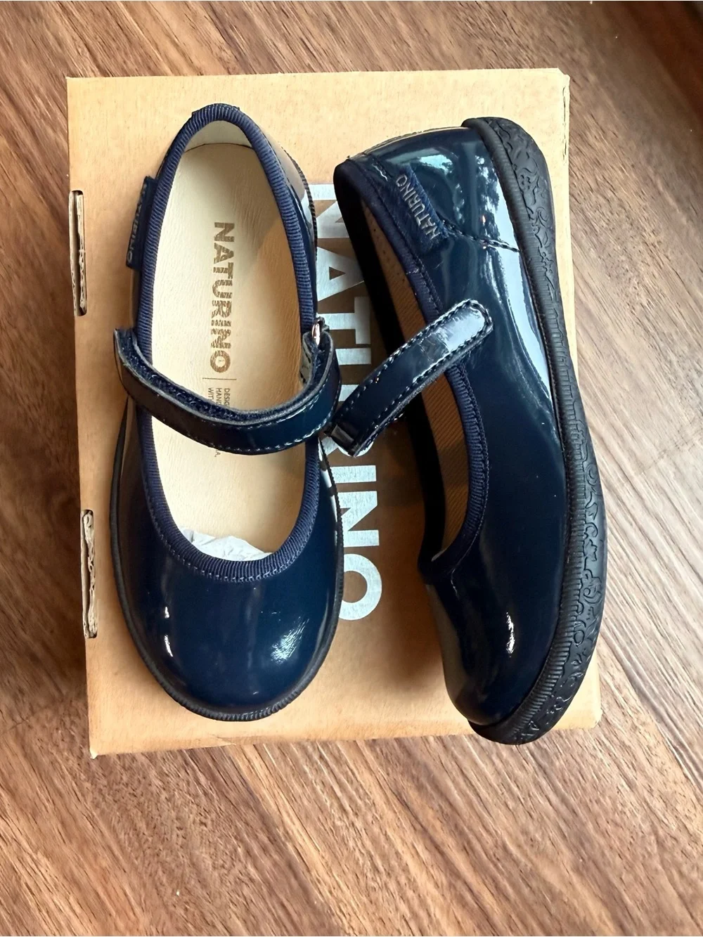 Naturino navy patent