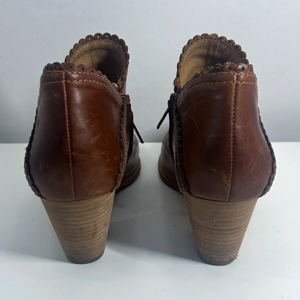Frye size 3”