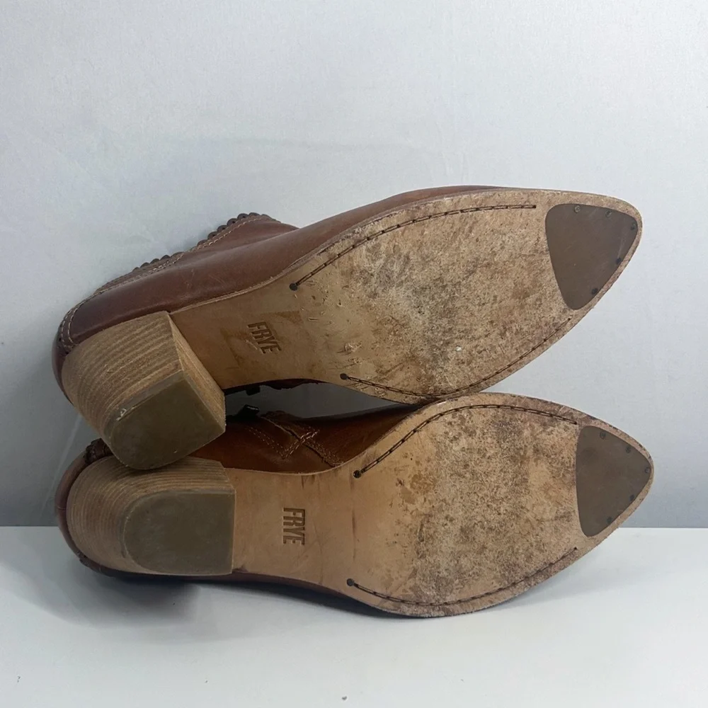 Frye size 3”