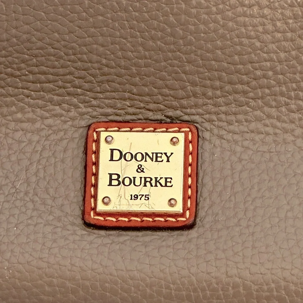 Dooney & Bourke | Pebble Small Sloan Elephant