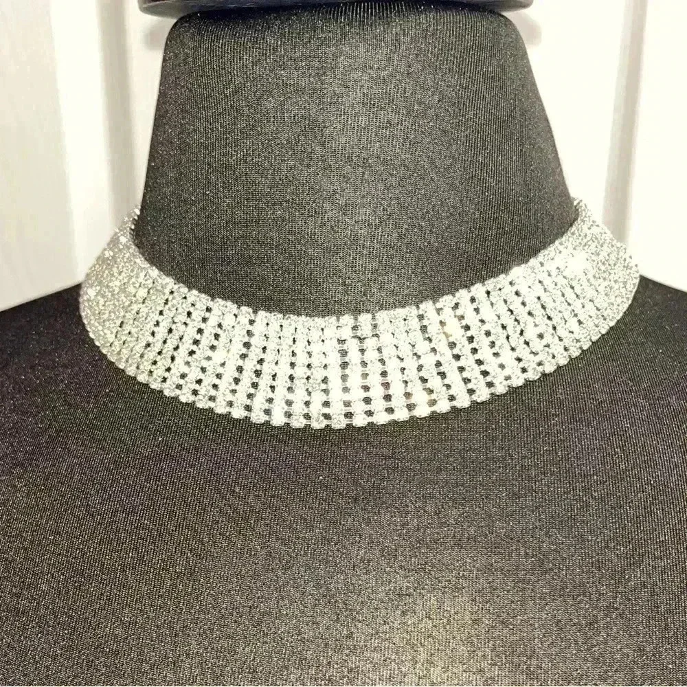Brilliant rhinestone Statement necklace.  Super sparkly costume