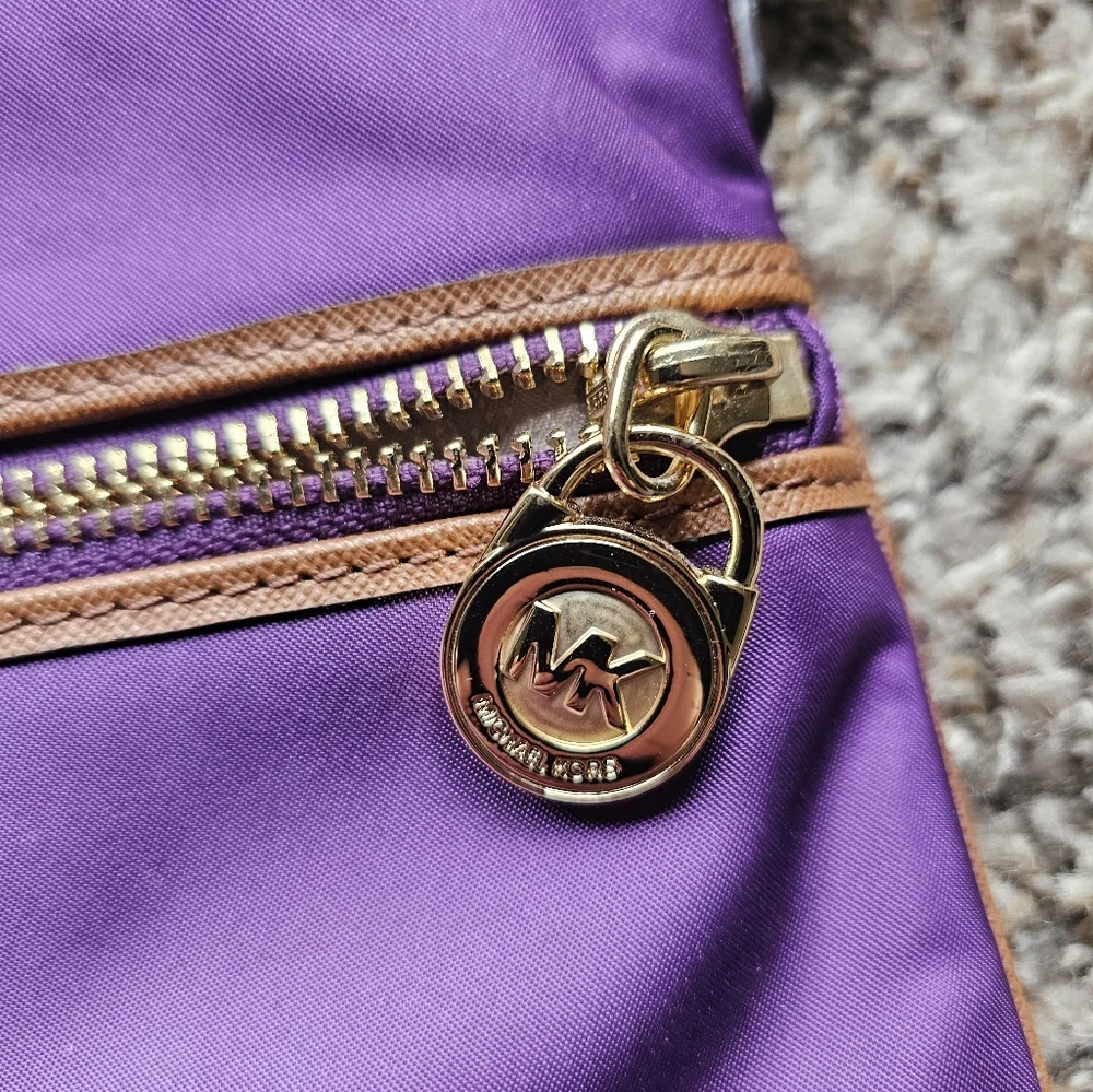 MICHAEL KORS Purple Brown leather‎ logo lock charm pouch/ mini hand bag
