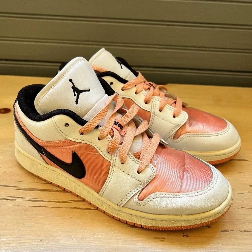 NIKE AIR JORDAN 1 LOW GS LT MADDER ROOT BLACK WHITE DM8960-801 SIZE 4
