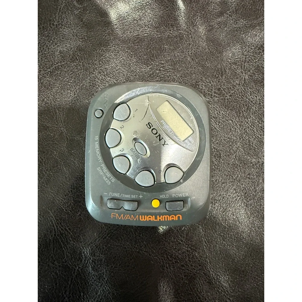 Sony SRF M35 FM AM Walkman Portable Radio‎ Digital Memory Presets works no cover