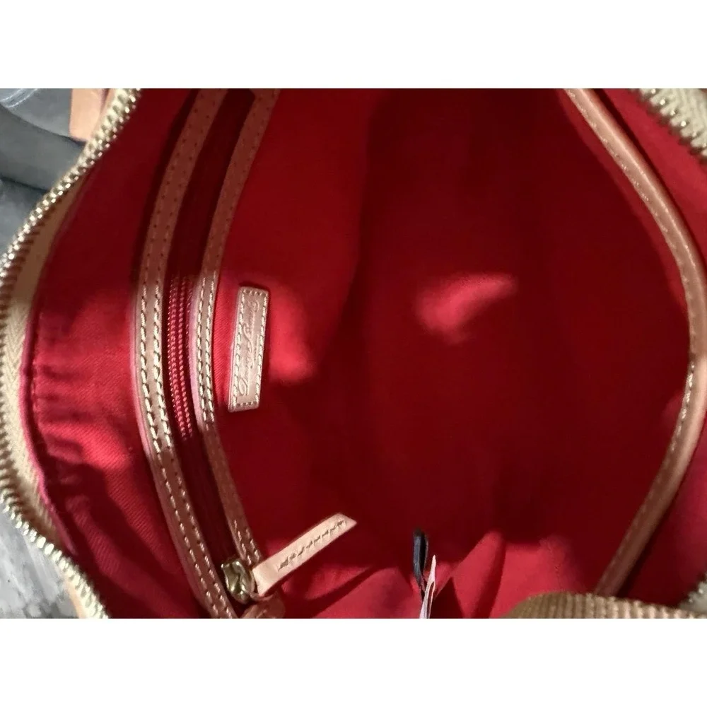 Dooney & Bourke this bag
