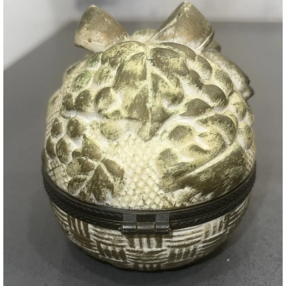Ball Shaped TRINKET BOX Fruit Basket Gold Bow Grapes Photo Place Card Holder