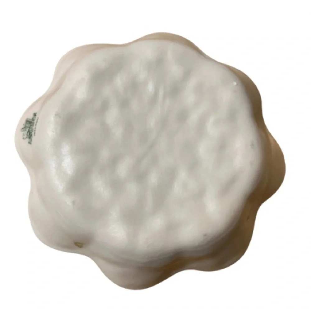 Belleek elegant cream