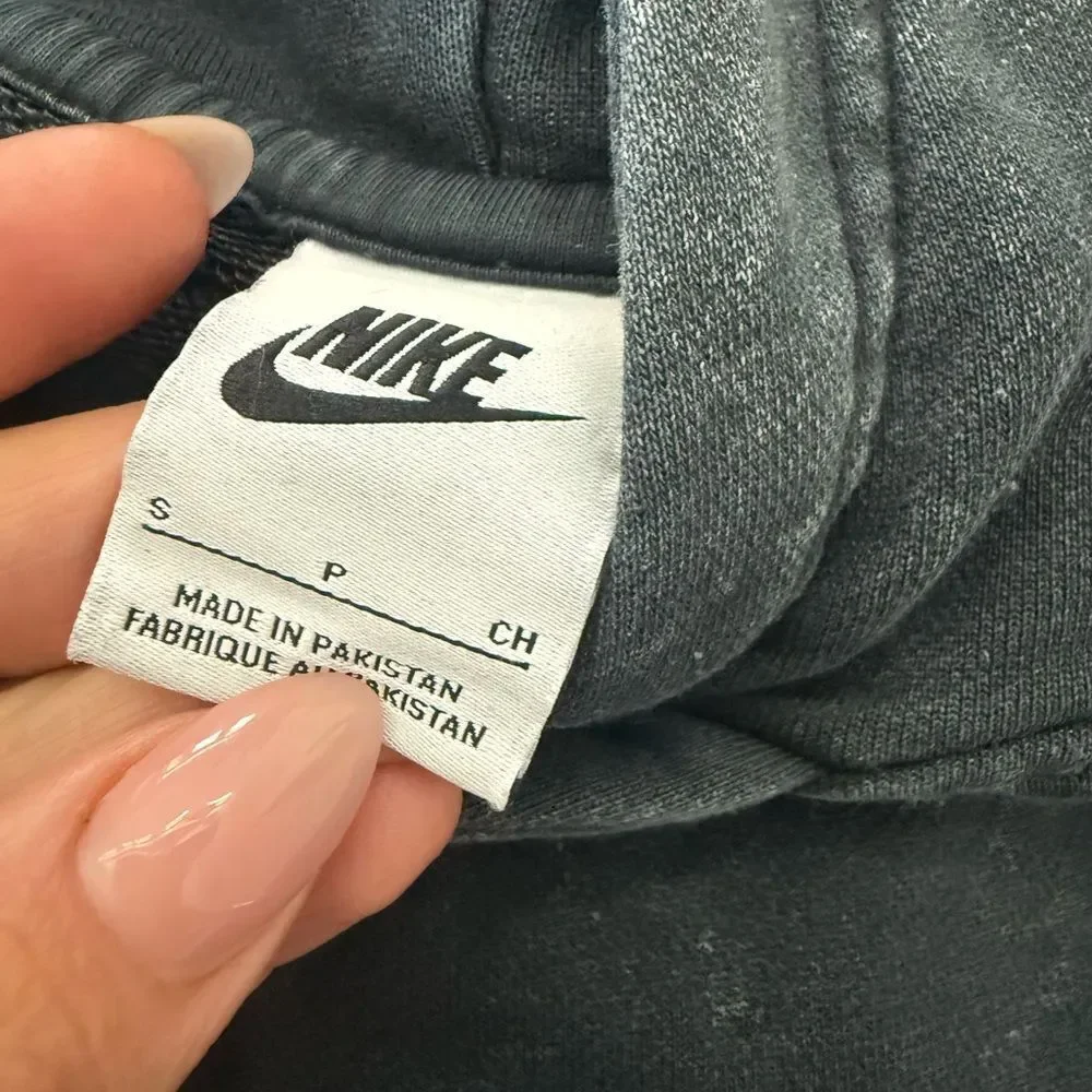 Nike color black