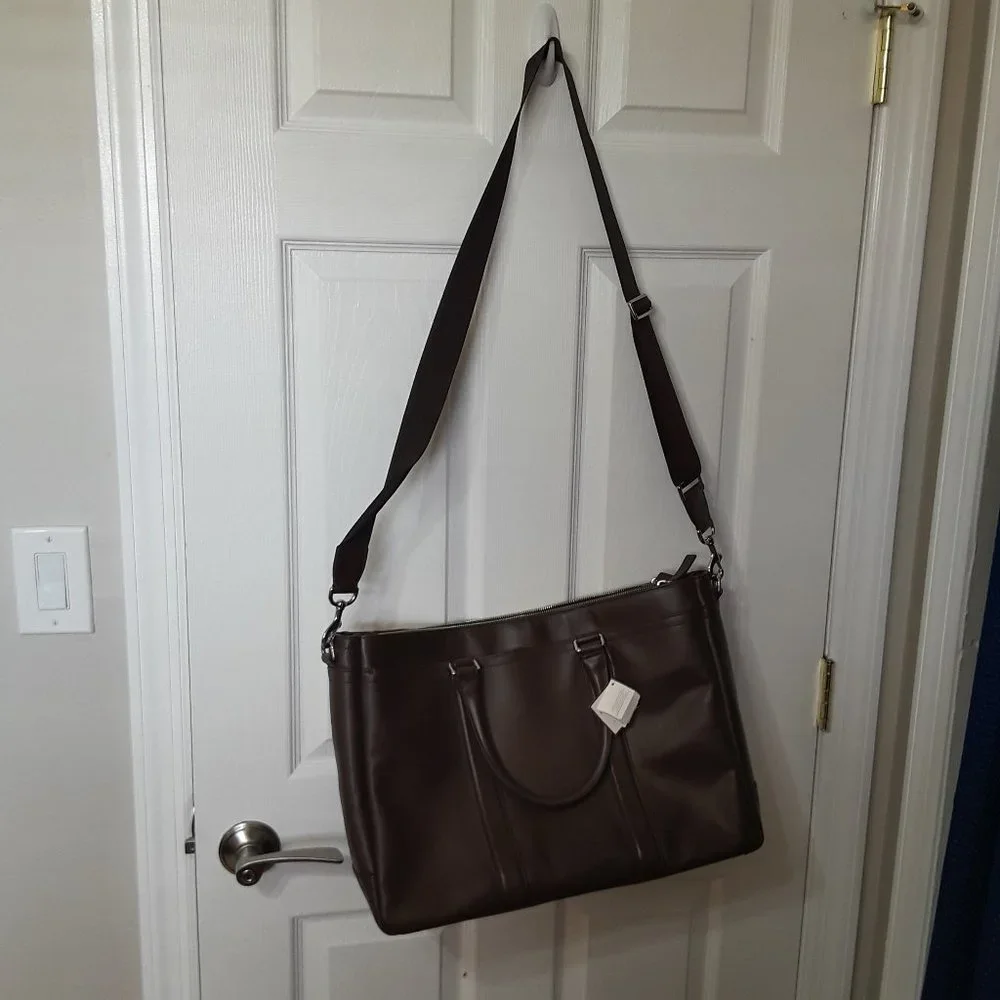 Coach mahogany color