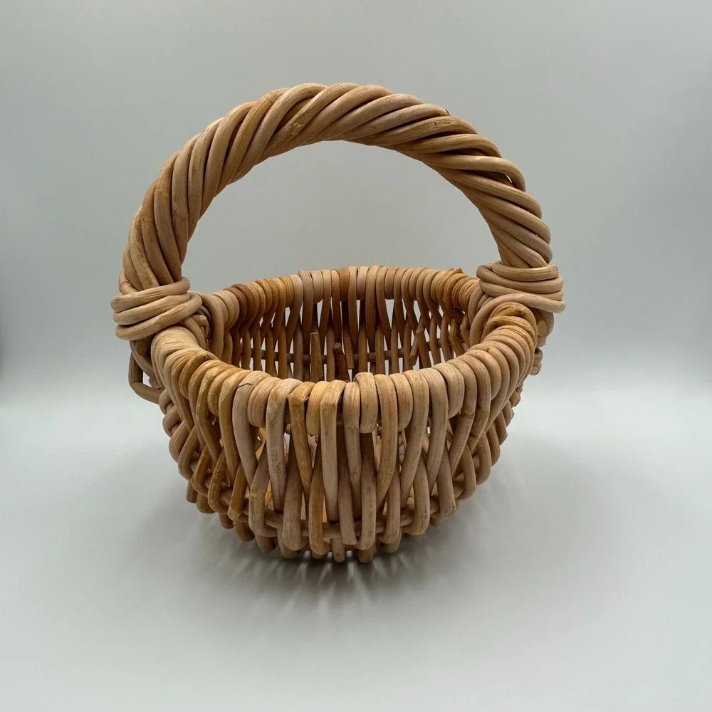 Vintage Butt Basket Hand Woven Harvesting 9