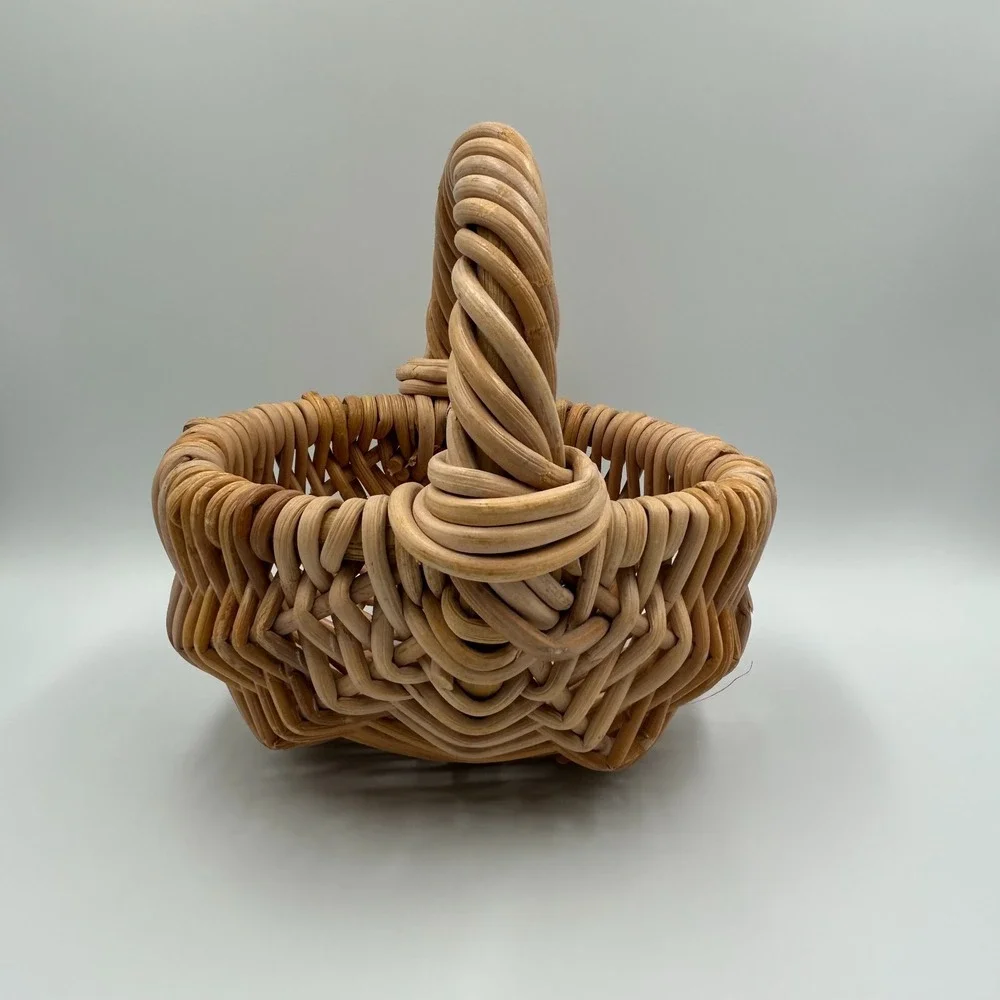 Vintage Butt Basket Hand Woven Harvesting 9