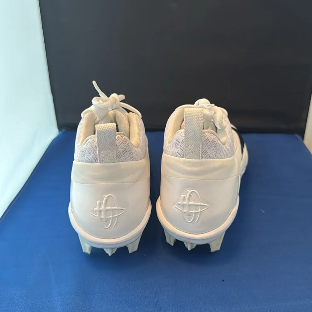 Nike classic sneakers