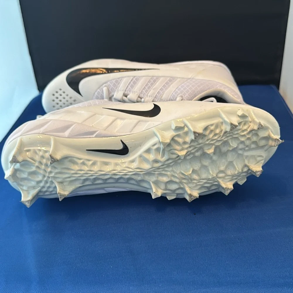 Nike classic sneakers