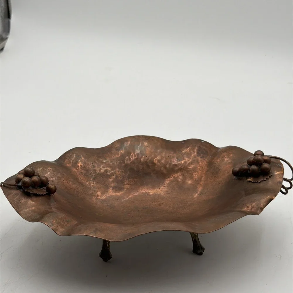Rare Vintage MCM Copper Brass GRAPES Footed Brass Feet Console Bowl 11 3/4