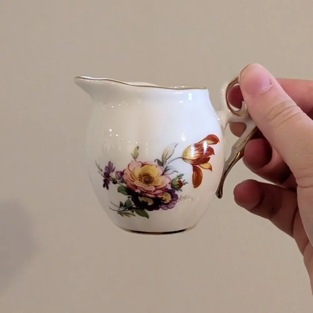 Vintage Dainty Mini Floral Creamer Cup With Gold Edges