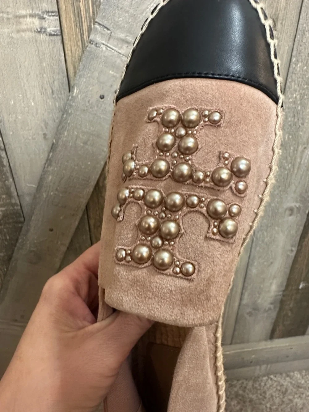 Tory Burch Pearl Logo Espadrilles Pink Suede Cap Toe Flats New Size 11
