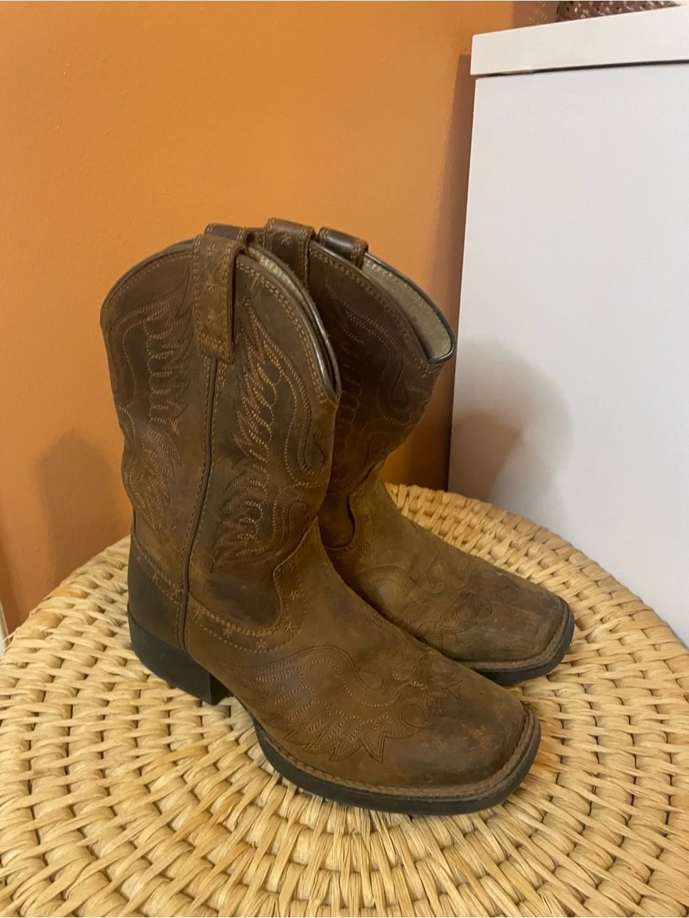 Ariat brand western