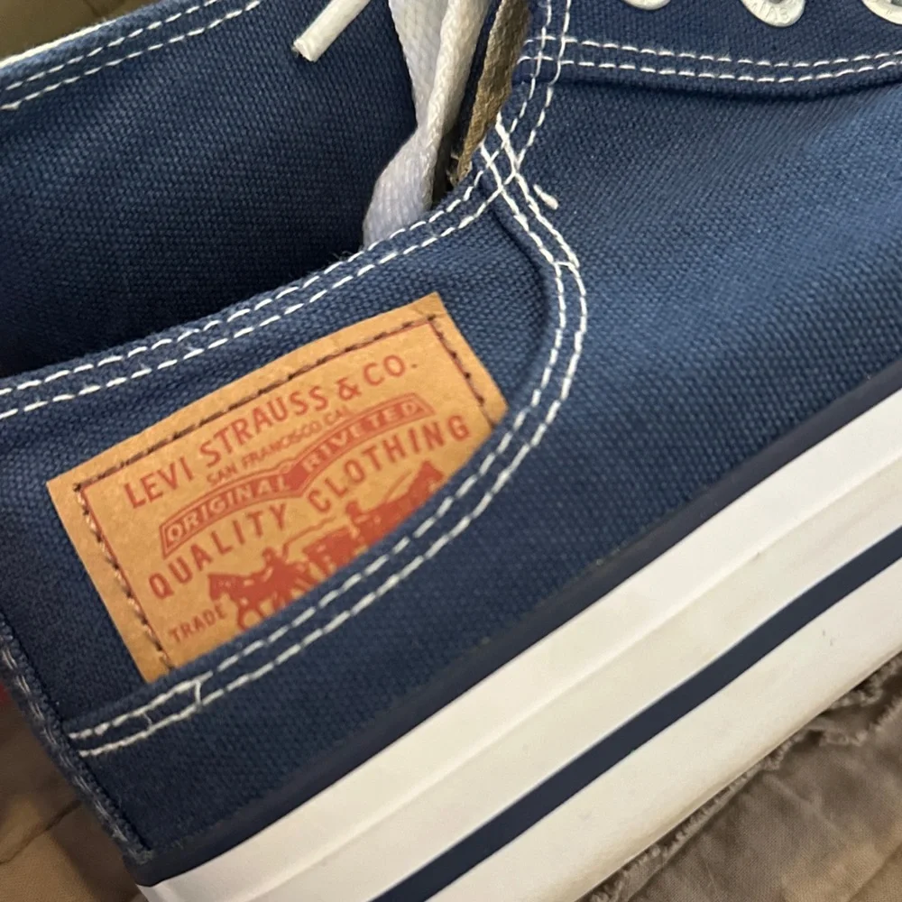 Levi's Sneakers with White Accents