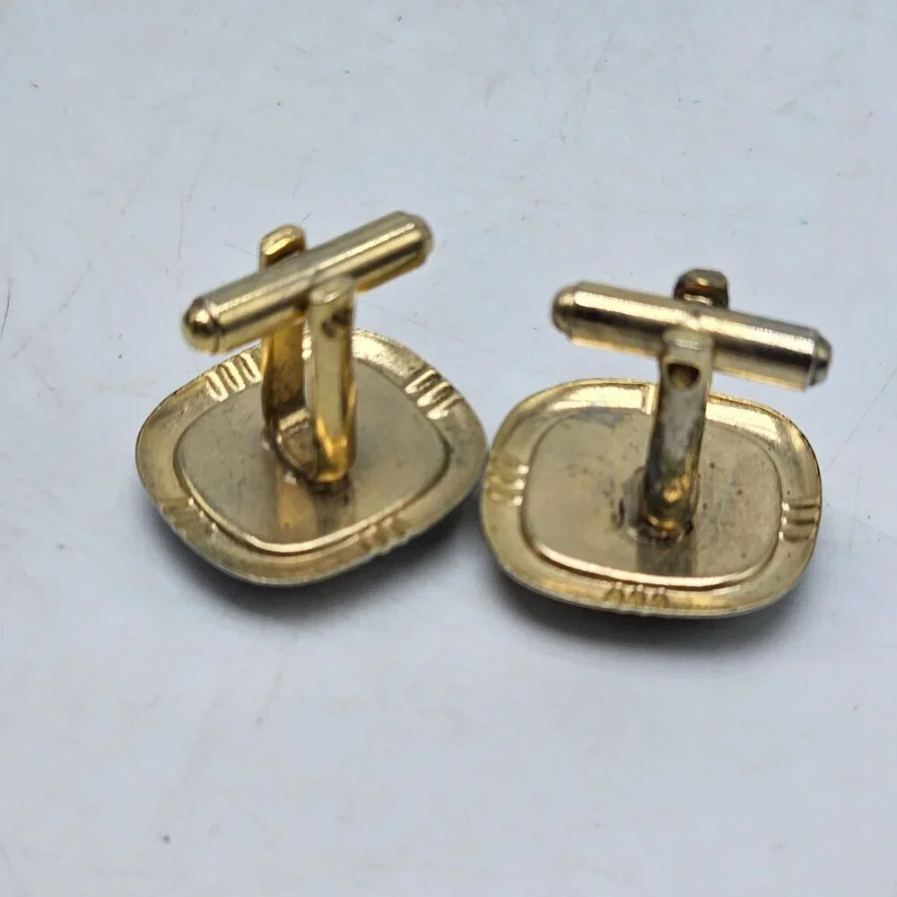 Estate these cufflinks