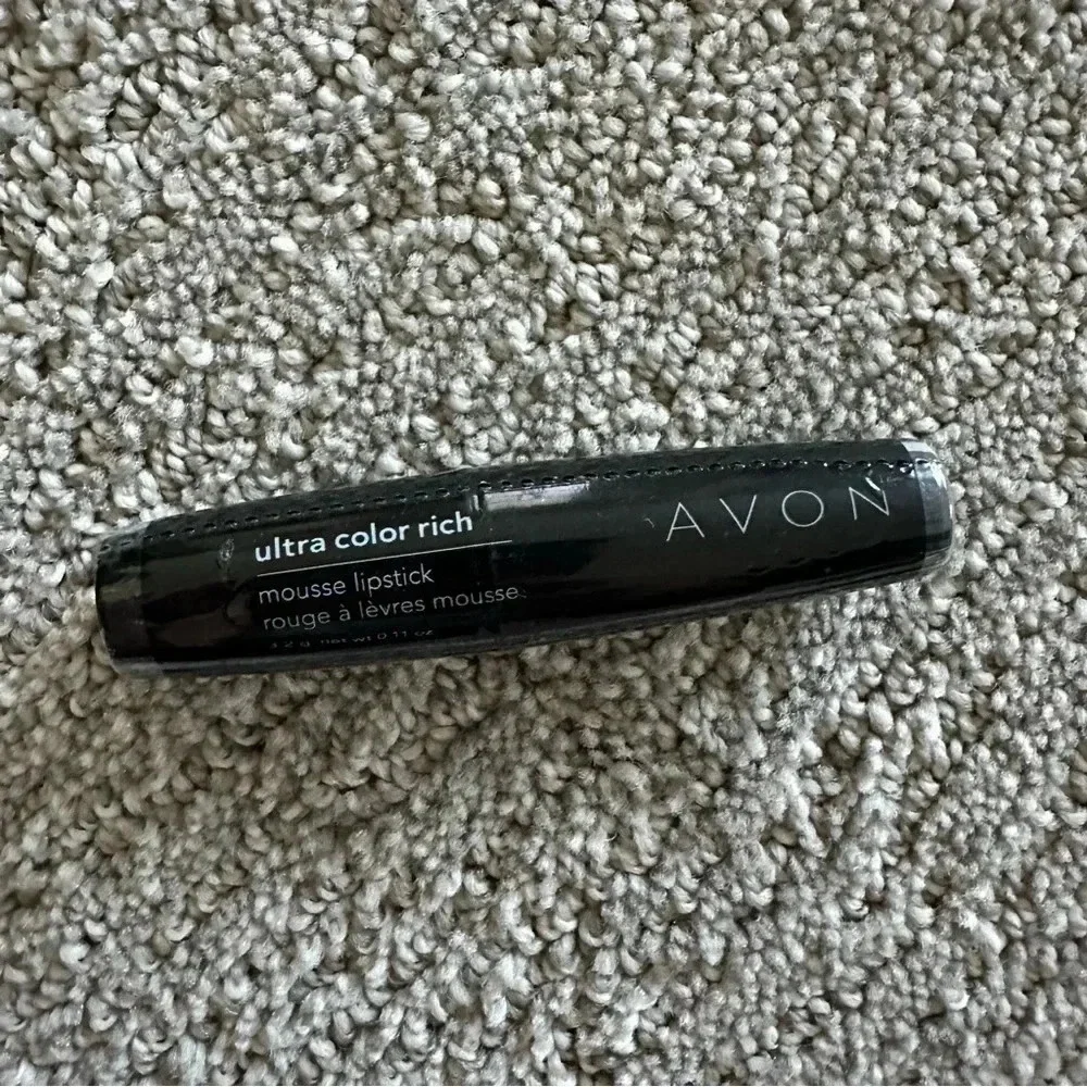 New Sealed Vintage Avon Ultra Color Rich Mousse Lipstick D300‎ Apricot Nude